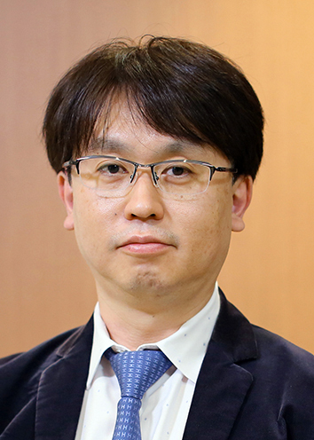 Dr. Atsukawa, Masanori